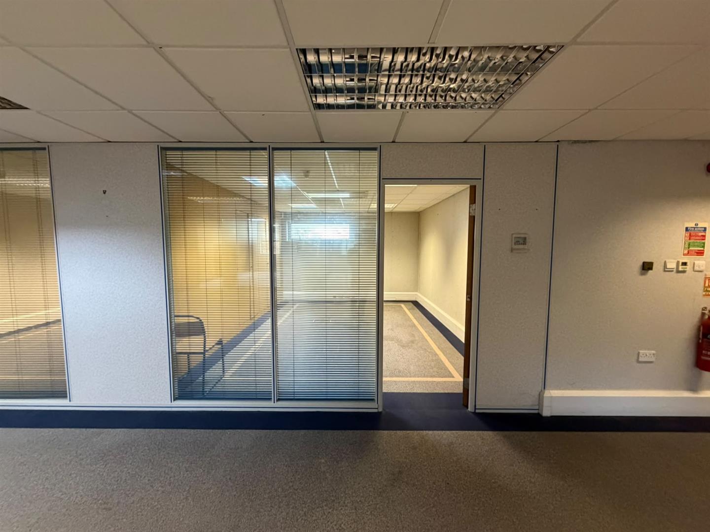 16, Hilton Square Pendlebury, Manchester, photo 4